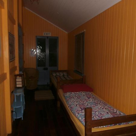 Mango Tourist Hostel Херви-Бэй Номер фото